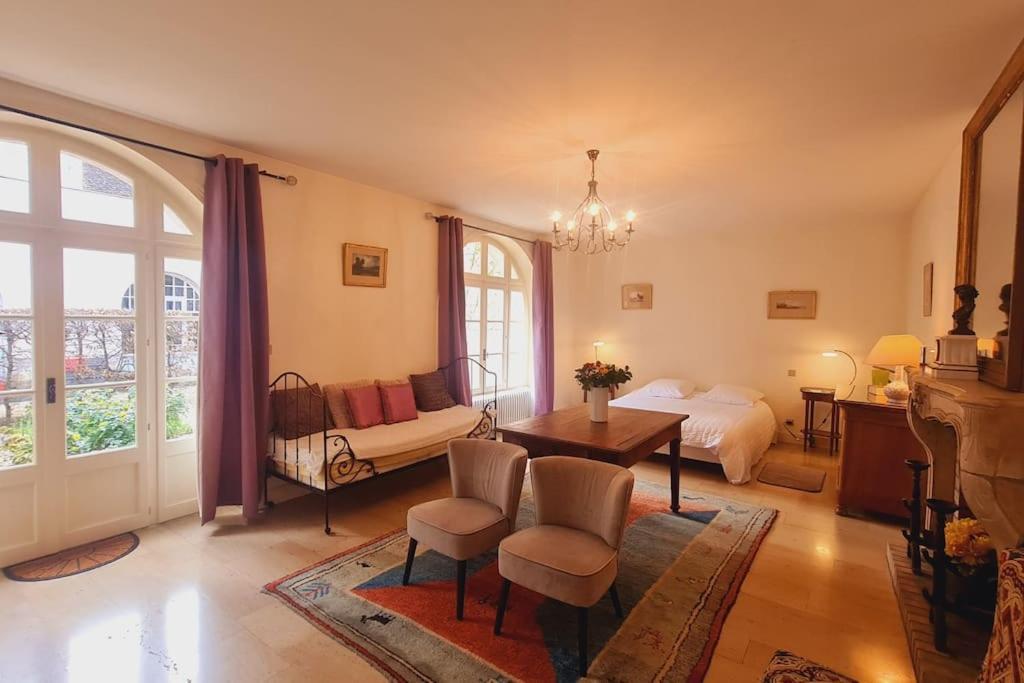 Bouchardine - Centre - Parking Gratuit - Hospices Hotel Бон Екстериор снимка